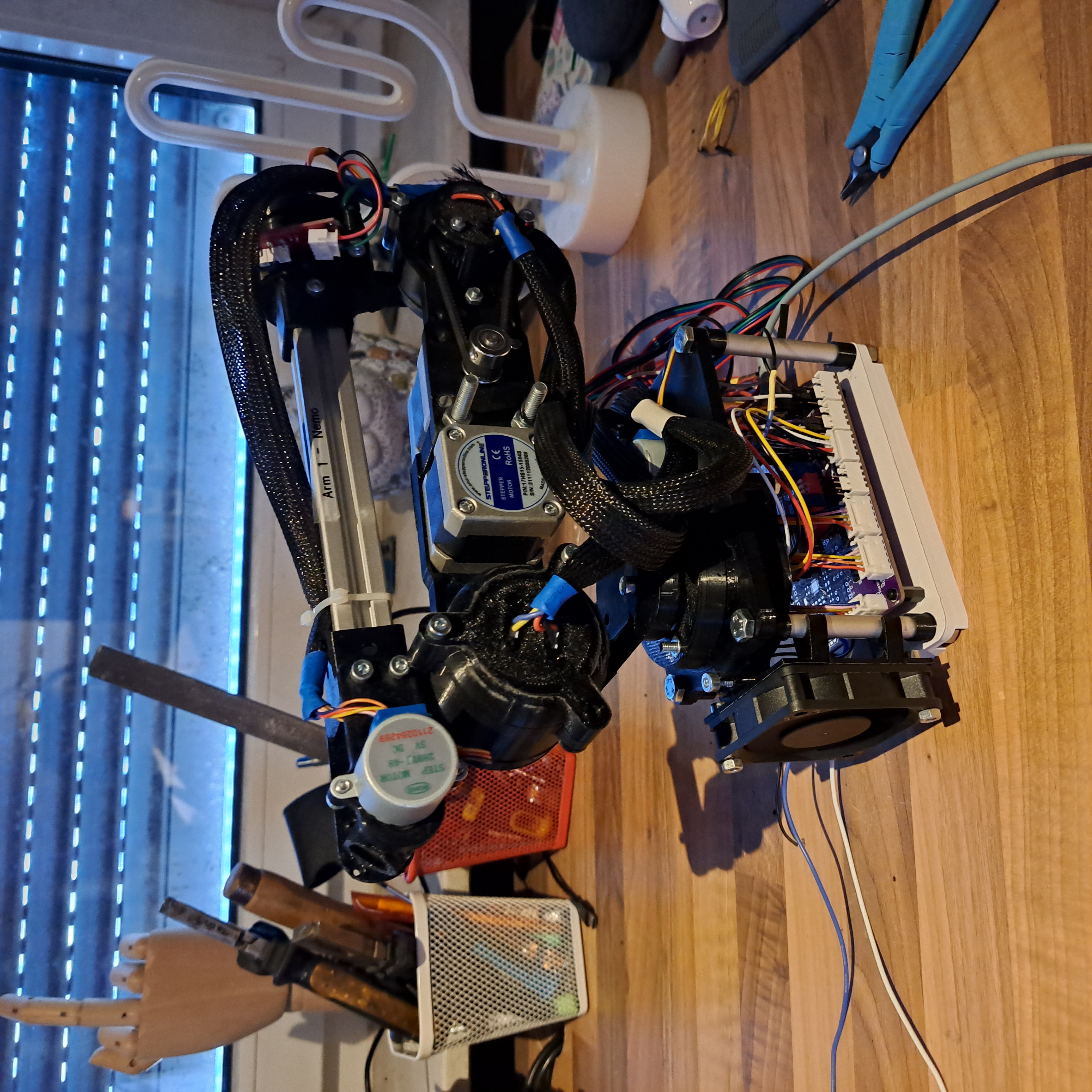 Abb. 01 — eingeklappt